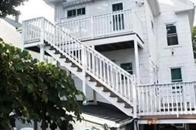 120 Pearl Street #2