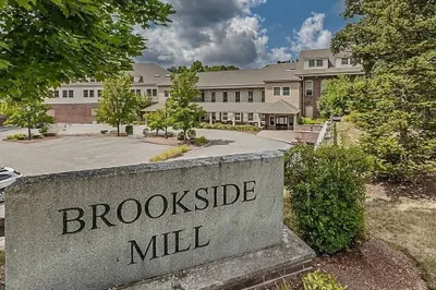 12 Brookside Rd #2