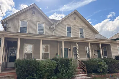 45 Chapin St #2 1