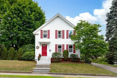 276 Salem St 1