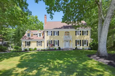 8 Turner Hill Road 1