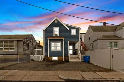 9 Trident Ave