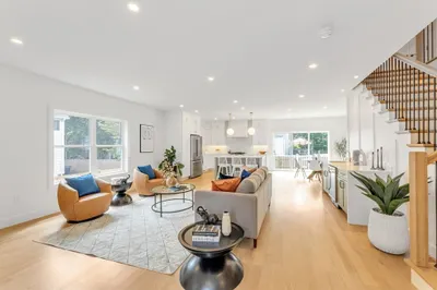 47 Corbett Ave #47