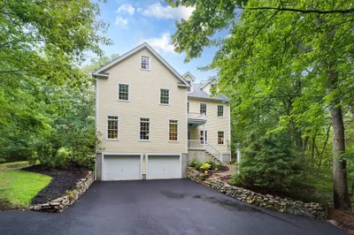18 Birch Ln