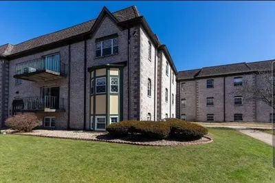 111 Oak Ln #05