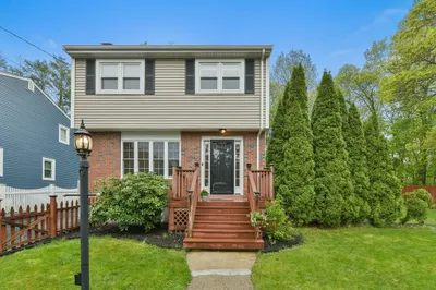 122 Thompson St 1