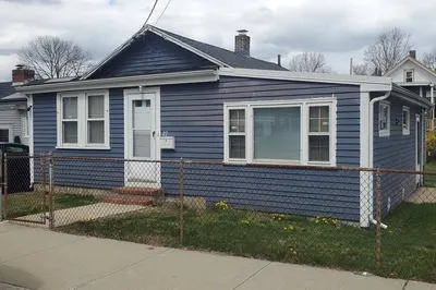 27 Halborn St