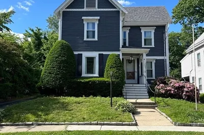 37 Burnham St