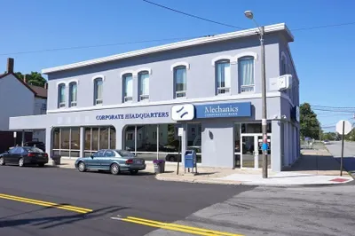 308 Bay St 1