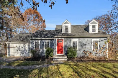 49 W Main St 1