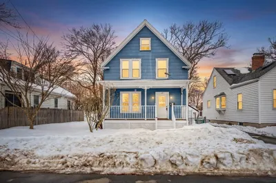 49 Springvale Ave 1