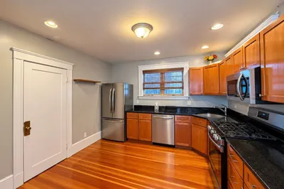 15 Waldo Ave #1F 1