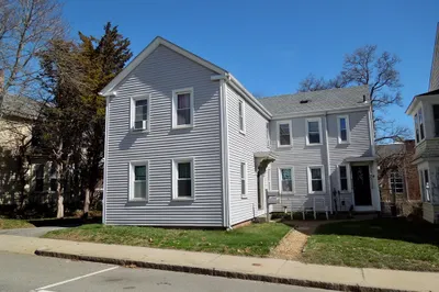 74 Sandwich Street #2S 1