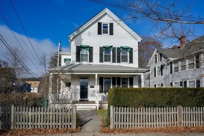 172 Waverley St