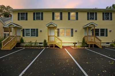 531 FounDry Street #D 1