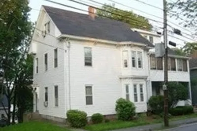 24 Pleasant St #3