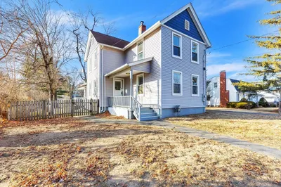 56 Pine St 1
