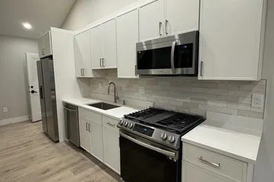 9 Everett St #6