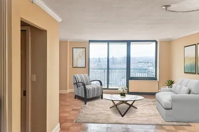 60 Longwood Ave #801