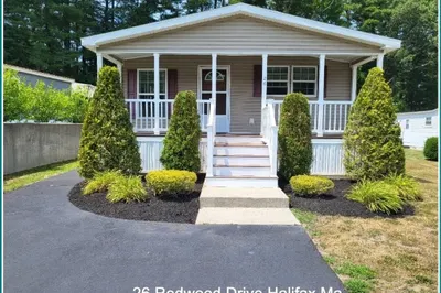 26 Redwood Dr 1