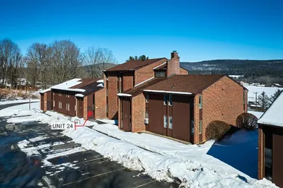 242 N East St #24 1