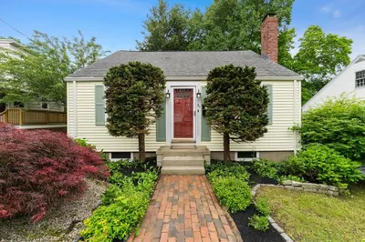 93 Prescott St 1