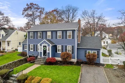 102 Parker St 1