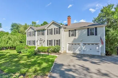 28 Beaver St 1