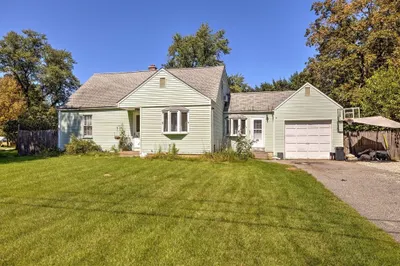 58 Brewster St 1