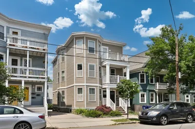 27-29 Cameron Ave #B 1
