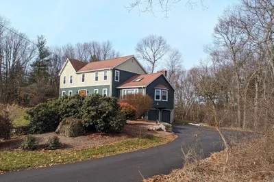 46 Shoreline Drive 1