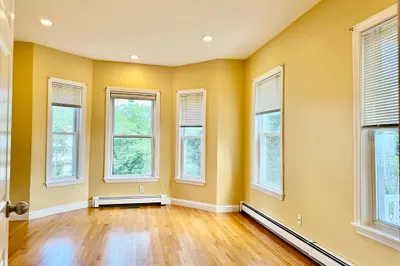 17 Sawyer St #1