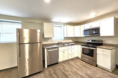 30 Elmwood Park #4