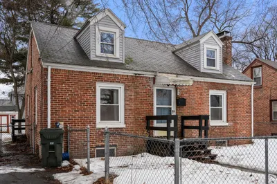 52 Merrimac Avenue