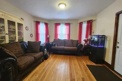 96 Lovell St #1 1