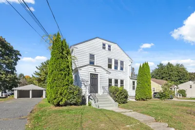 12 Southold Rd