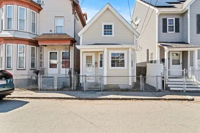 85 Kinsman Street 1