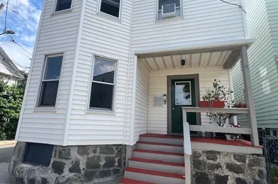 63 Crescent Ave #1
