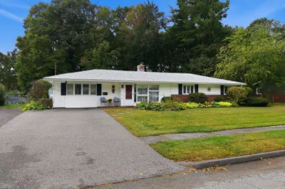 50 Barry Rd 1