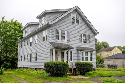 10 Underwood Street