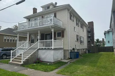 62 Chapman St #1 1