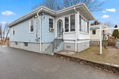 173 Rhoda St 1