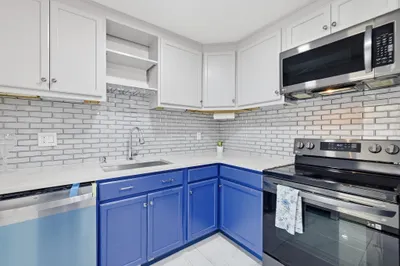 9 Weld St #31 1