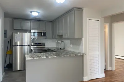 121 Warren St #5