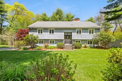 28 Shagbark Rd