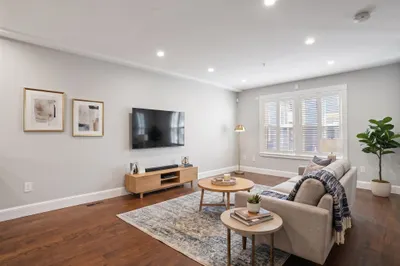 1-7 Atwood Sq #5 1
