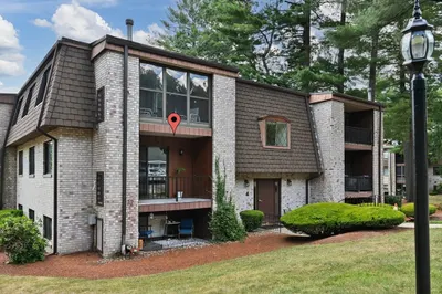 4 Greenbriar Drive #201 1
