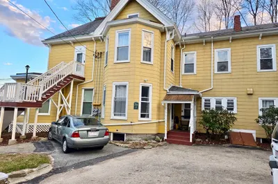 13 Edwards St 1