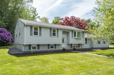 221 Andrew Ln 1