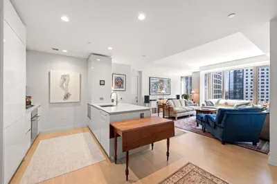 133 Seaport Blvd Suite Blvd #909